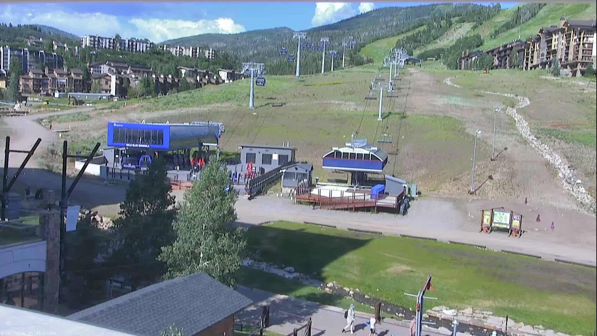 Steamboat Resort Christie Peak Express & Wild Blue Gondola Ropeway & Ski Slopes Live Cam - Steamboat Springs, Routt County, Colorado, USA