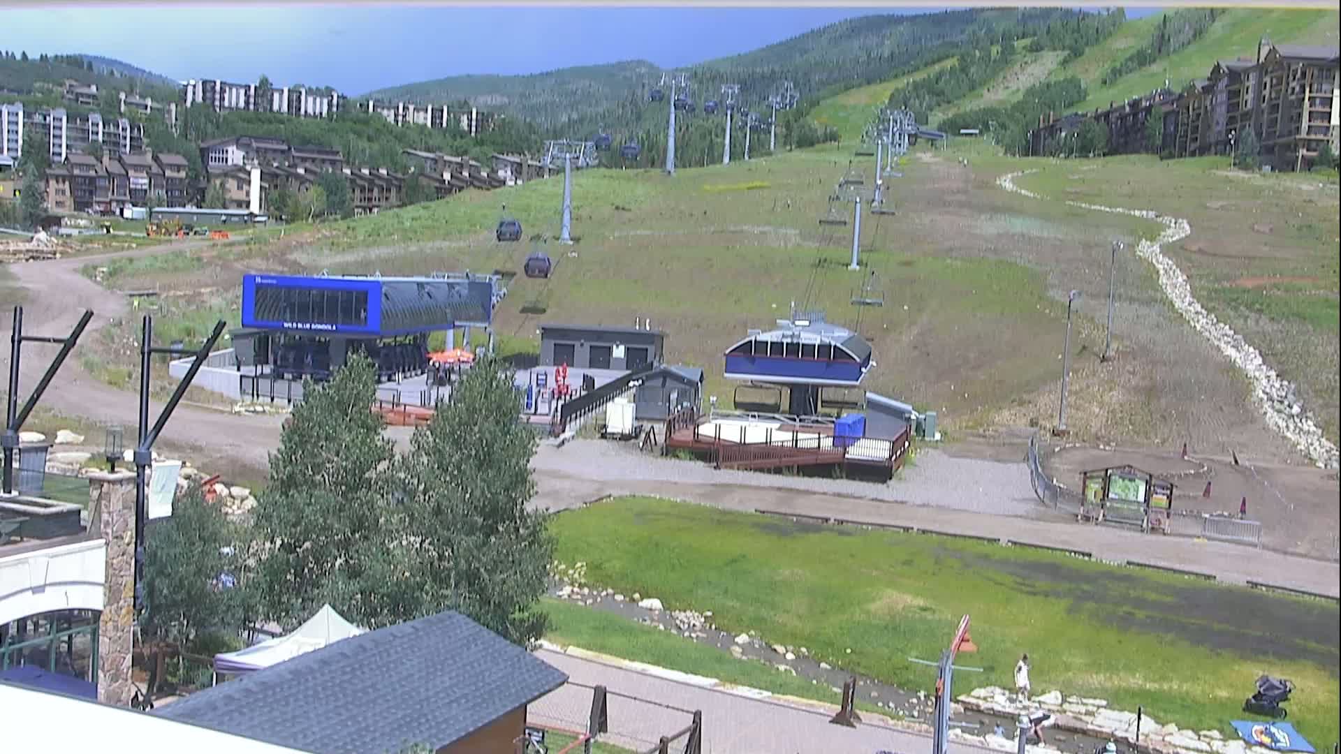 Steamboat Resort Christie Peak Express & Wild Blue Gondola Ropeway & Ski Slopes Live Cam - Steamboat Springs, Routt County, Colorado, USA