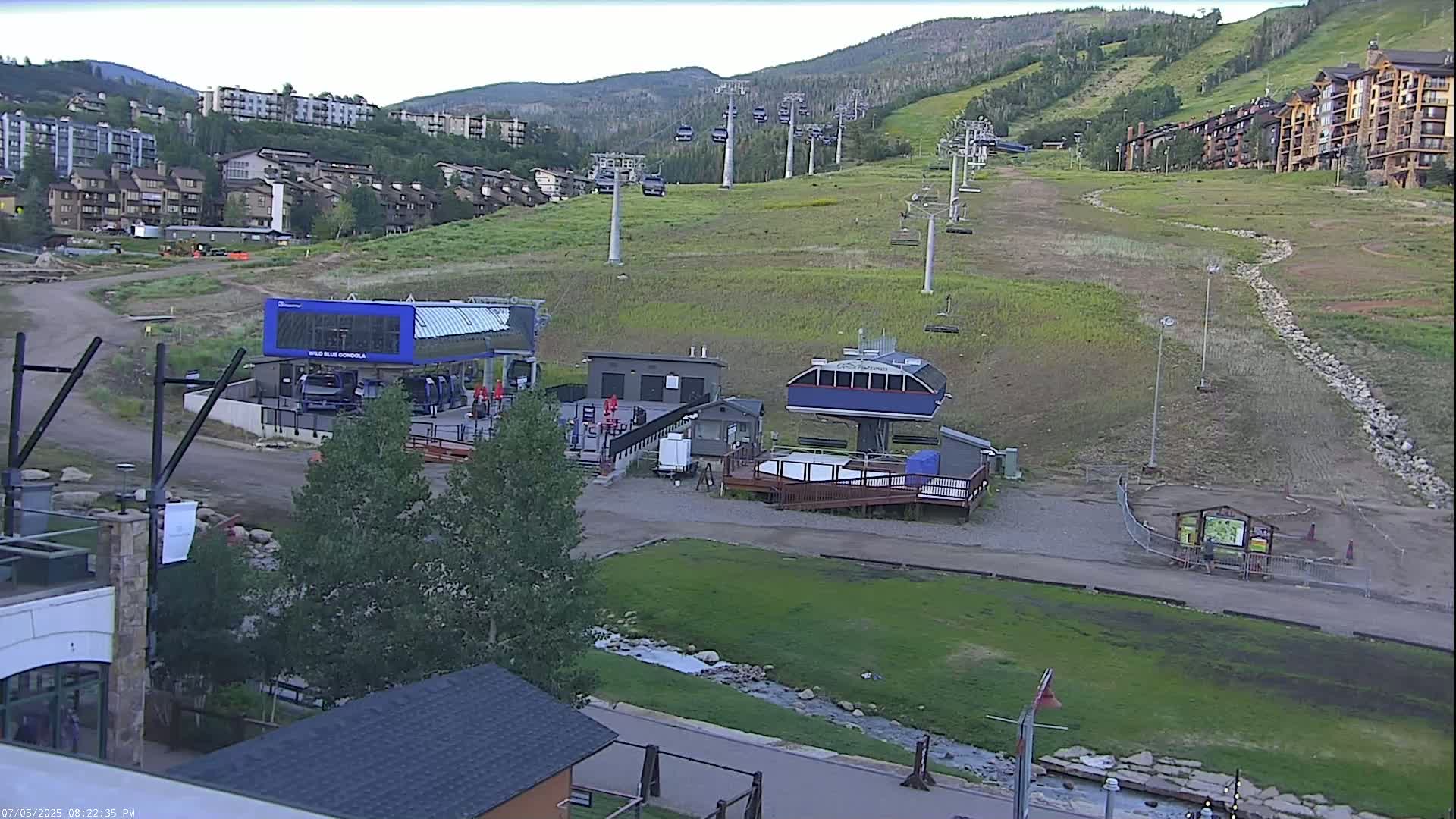 Steamboat Resort Christie Peak Express & Wild Blue Gondola Ropeway & Ski Slopes Live Cam - Steamboat Springs, Routt County, Colorado, USA