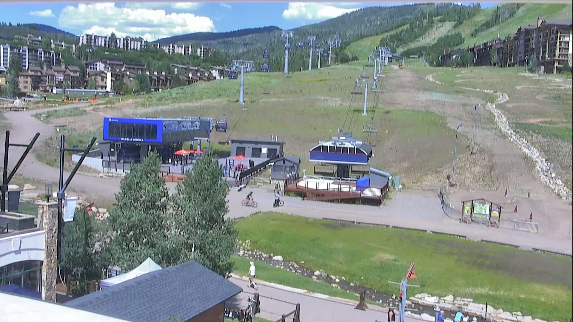 Steamboat Resort Christie Peak Express & Wild Blue Gondola Ropeway & Ski Slopes Live Cam - Steamboat Springs, Routt County, Colorado, USA