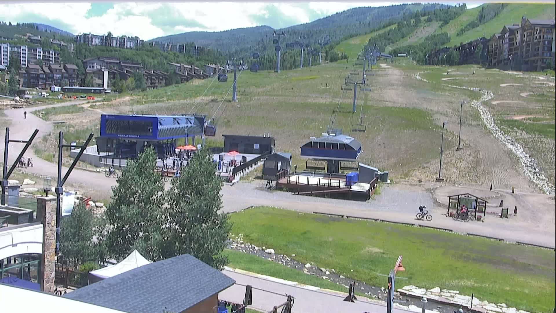 Steamboat Resort Christie Peak Express & Wild Blue Gondola Ropeway & Ski Slopes Live Cam - Steamboat Springs, Routt County, Colorado, USA