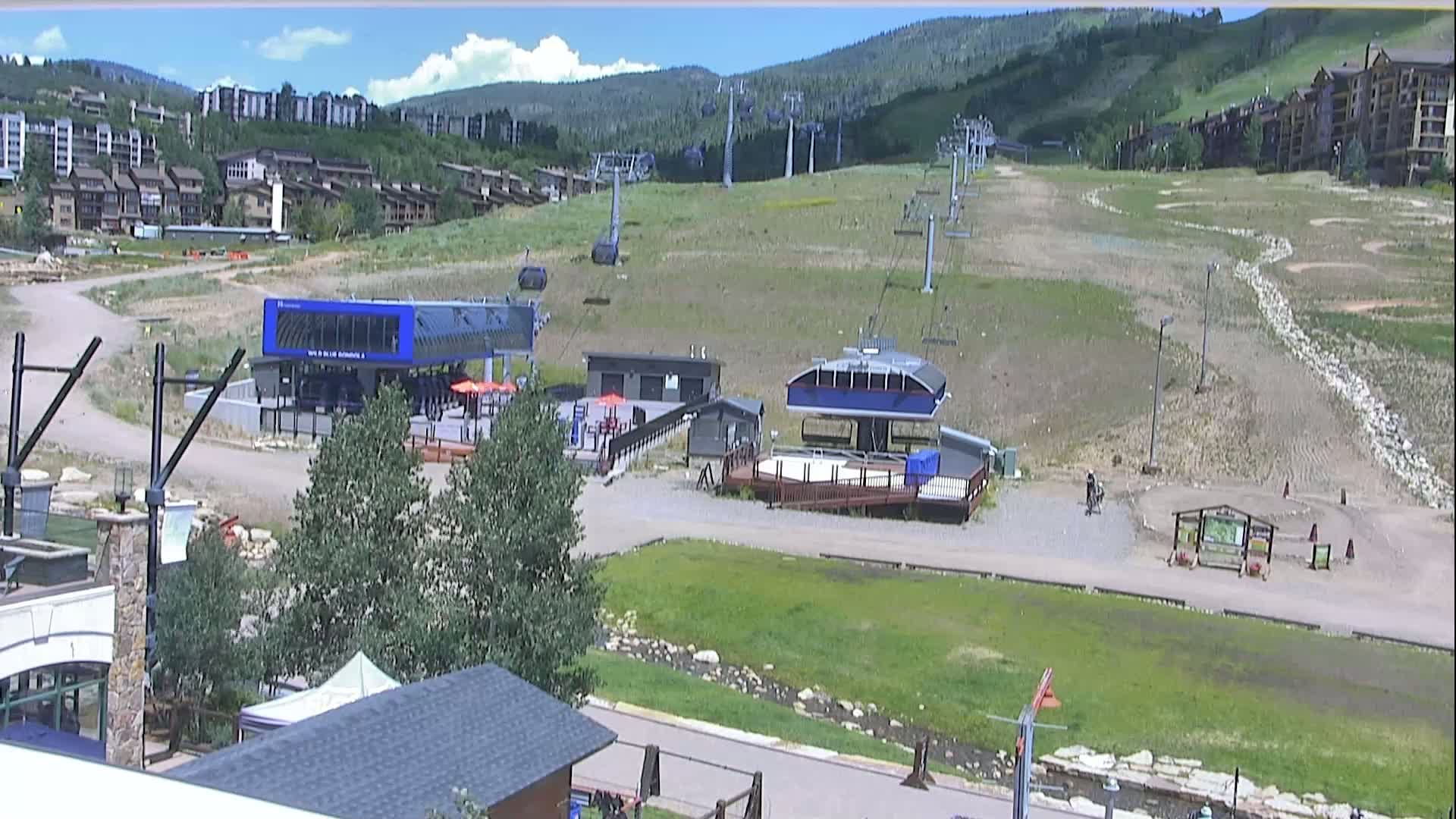 Steamboat Resort Christie Peak Express & Wild Blue Gondola Ropeway & Ski Slopes Live Cam - Steamboat Springs, Routt County, Colorado, USA