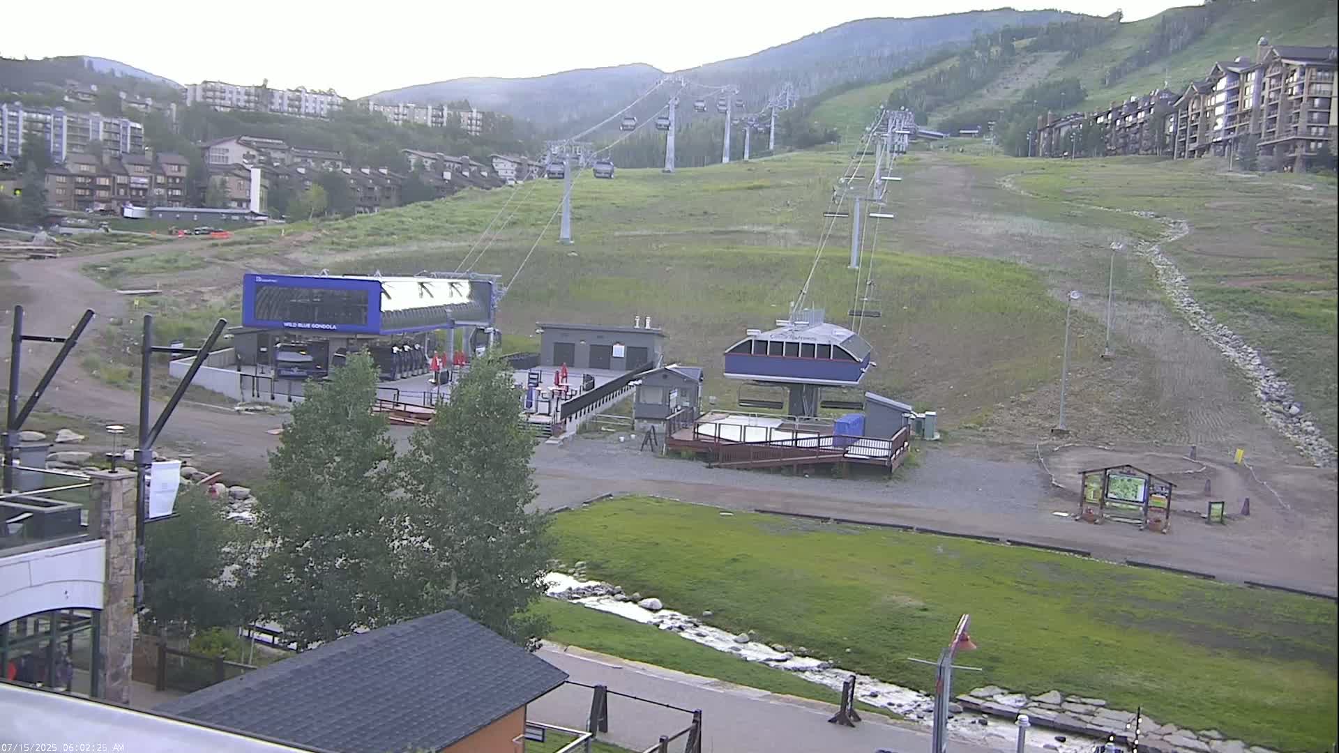 Steamboat Resort Christie Peak Express & Wild Blue Gondola Ropeway & Ski Slopes Live Cam - Steamboat Springs, Routt County, Colorado, USA
