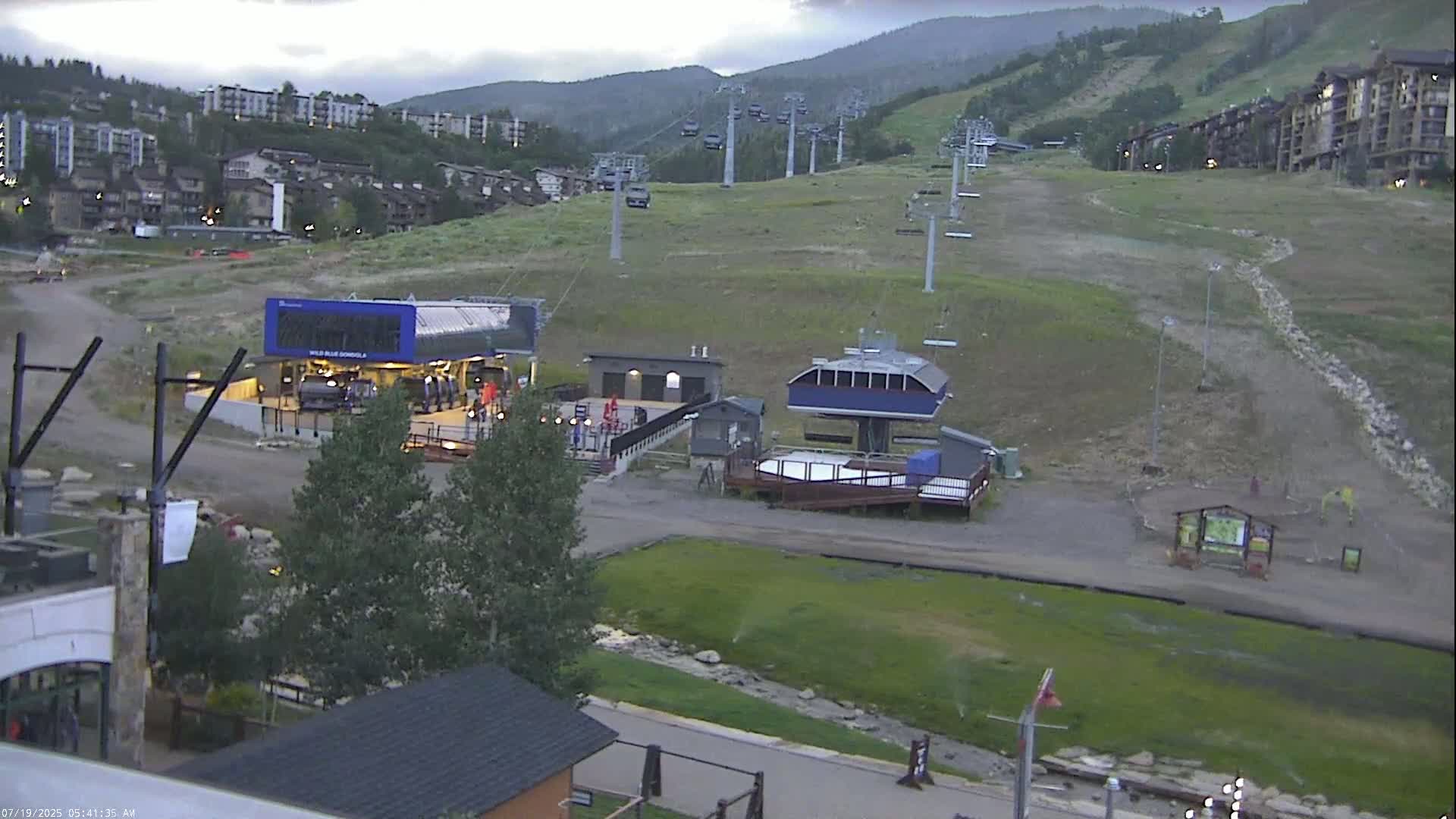 Steamboat Resort Christie Peak Express & Wild Blue Gondola Ropeway & Ski Slopes Live Cam - Steamboat Springs, Routt County, Colorado, USA