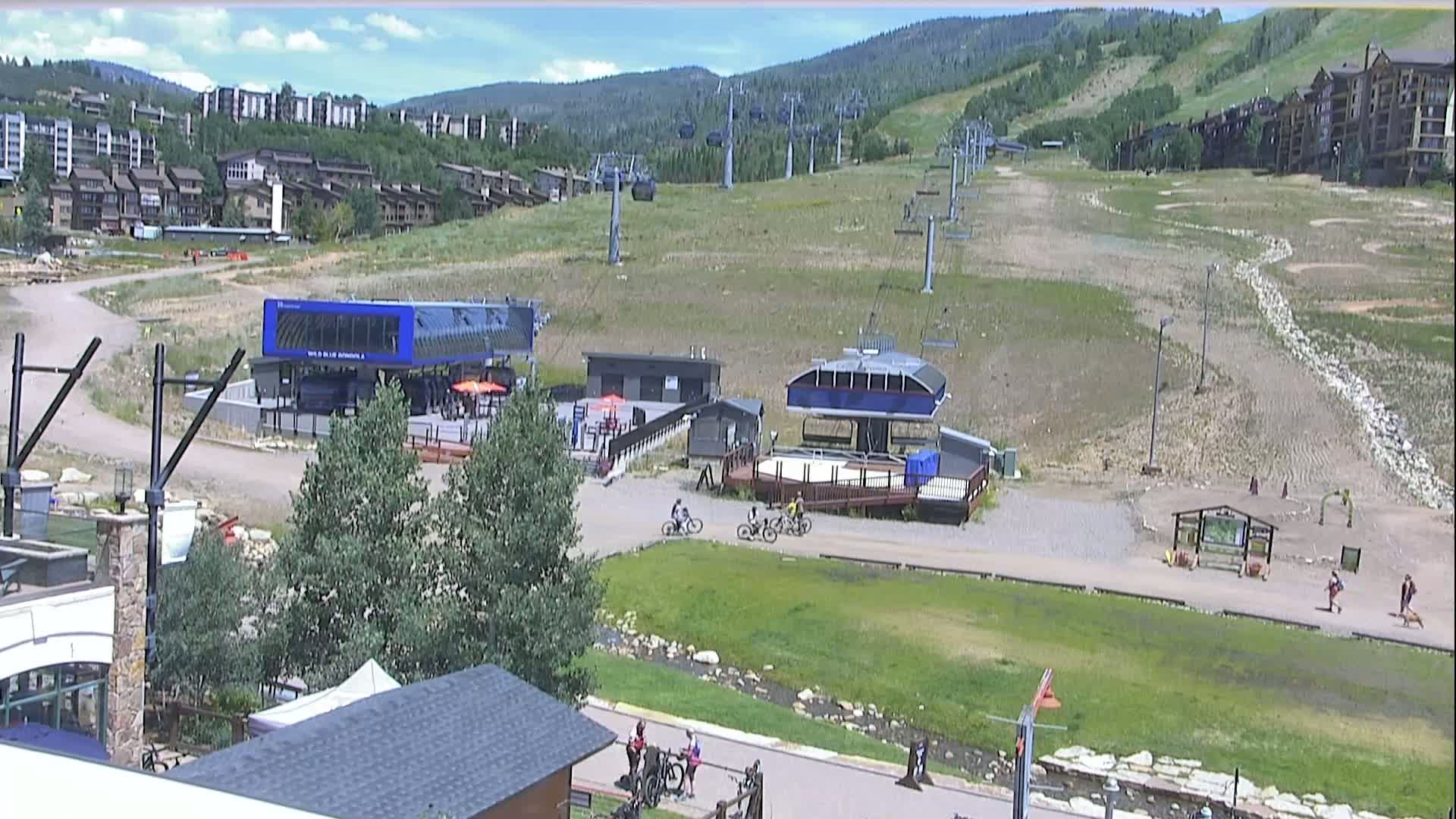 Steamboat Resort Christie Peak Express & Wild Blue Gondola Ropeway & Ski Slopes Live Cam - Steamboat Springs, Routt County, Colorado, USA