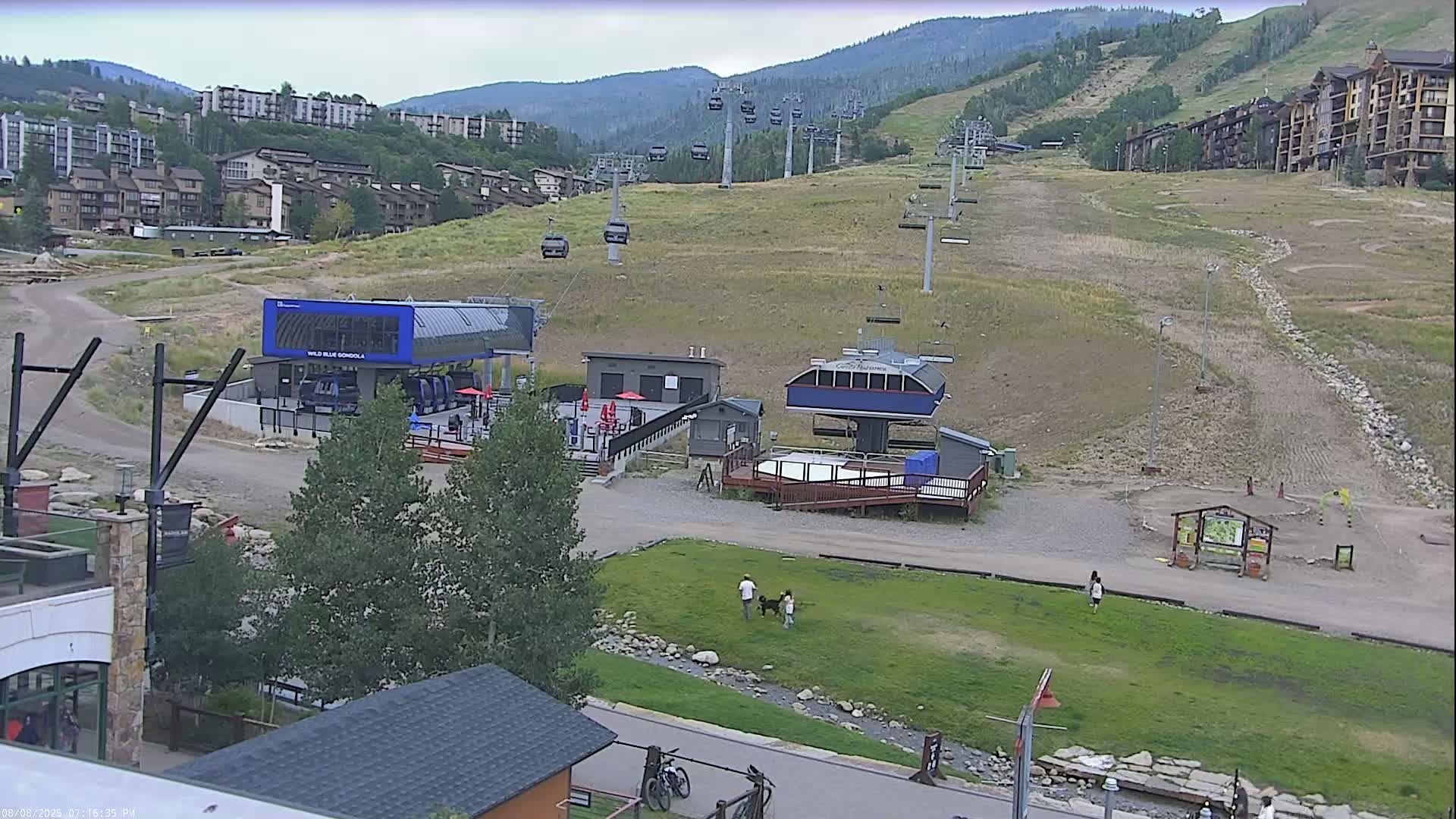 Steamboat Resort Christie Peak Express & Wild Blue Gondola Ropeway & Ski Slopes Live Cam - Steamboat Springs, Routt County, Colorado, USA