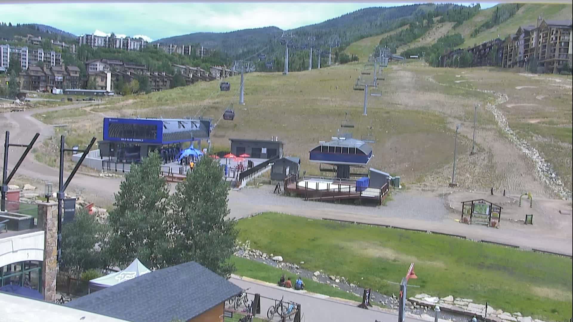 Steamboat Resort Christie Peak Express & Wild Blue Gondola Ropeway & Ski Slopes Live Cam - Steamboat Springs, Routt County, Colorado, USA