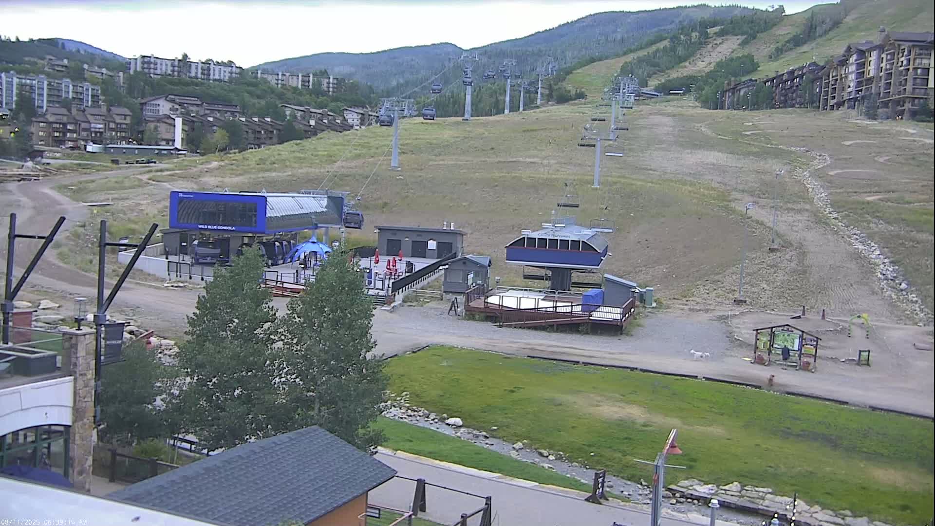 Steamboat Resort Christie Peak Express & Wild Blue Gondola Ropeway & Ski Slopes Live Cam - Steamboat Springs, Routt County, Colorado, USA