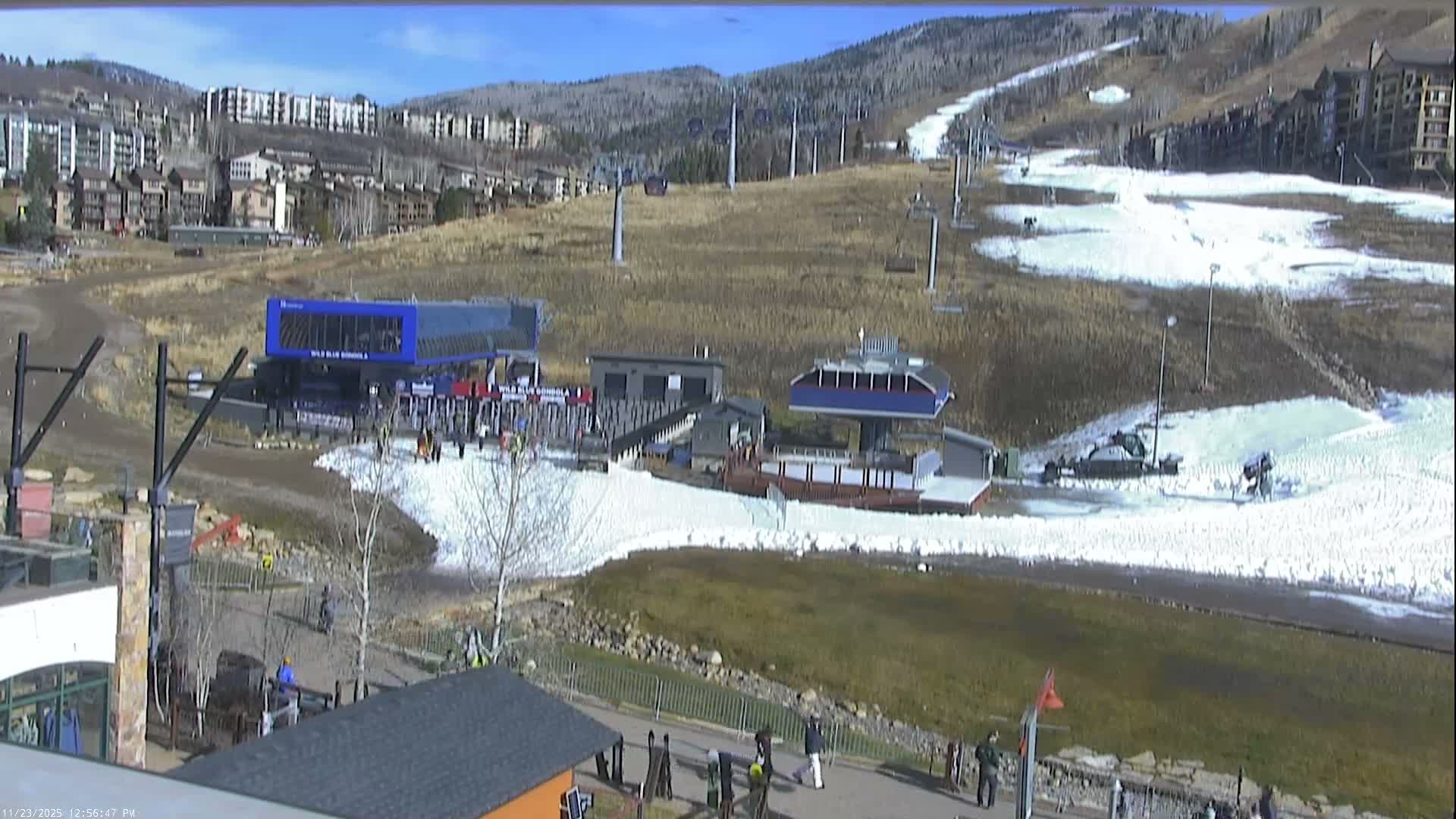 Steamboat Resort Christie Peak Express & Wild Blue Gondola Ropeway & Ski Slopes Live Cam - Steamboat Springs, Routt County, Colorado, USA