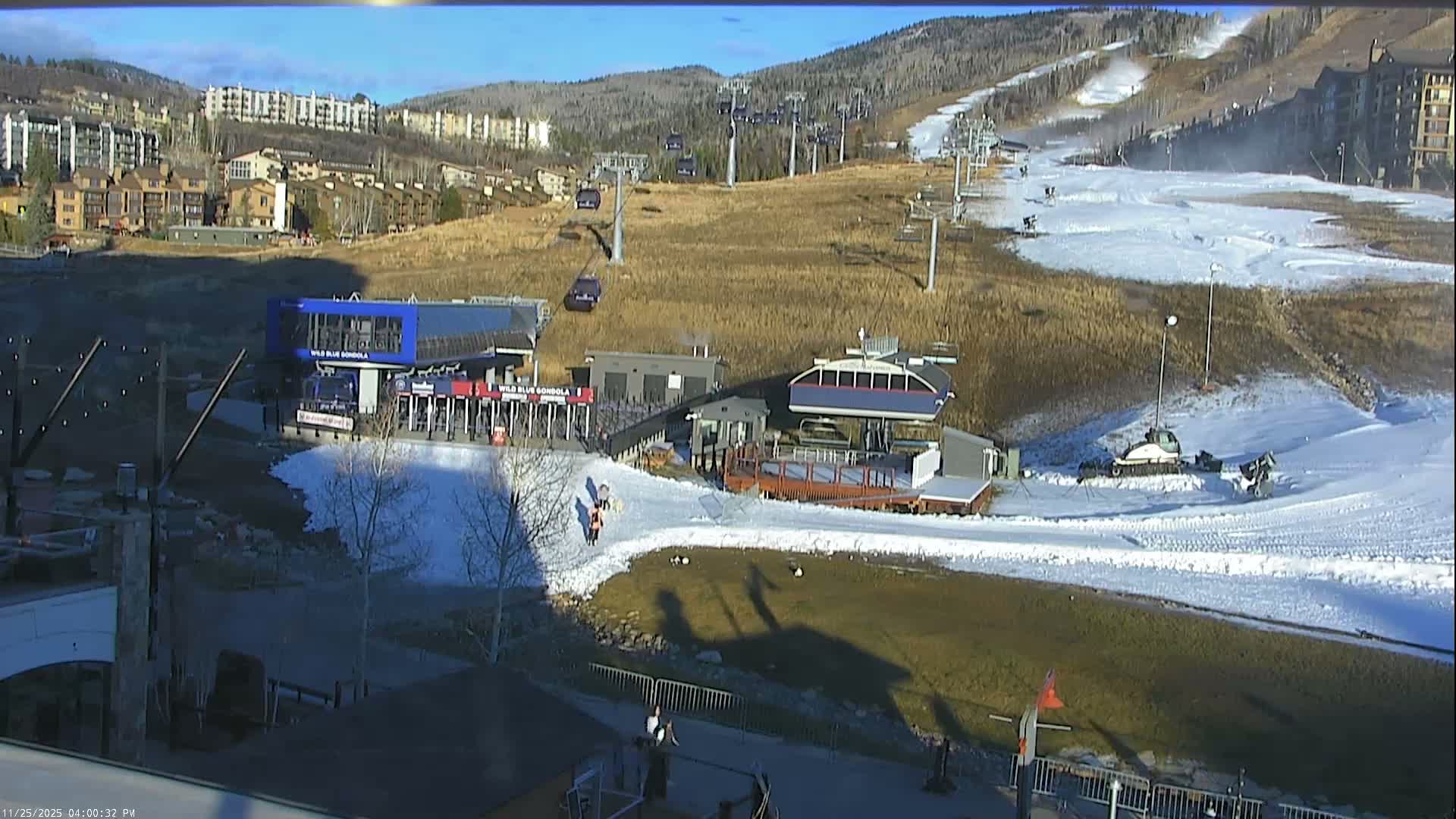 Steamboat Resort Christie Peak Express & Wild Blue Gondola Ropeway & Ski Slopes Live Cam - Steamboat Springs, Routt County, Colorado, USA