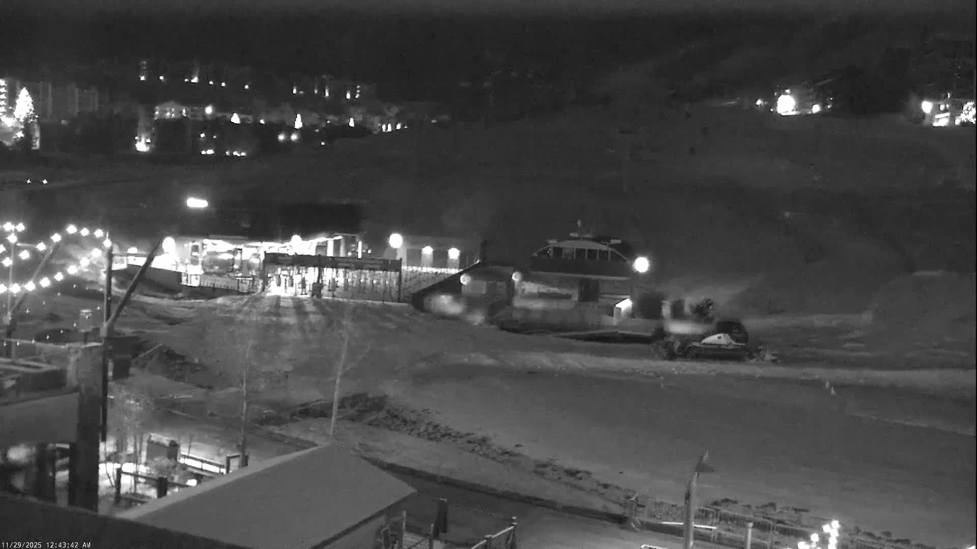 Steamboat Resort Christie Peak Express & Wild Blue Gondola Ropeway & Ski Slopes Live Cam - Steamboat Springs, Routt County, Colorado, USA