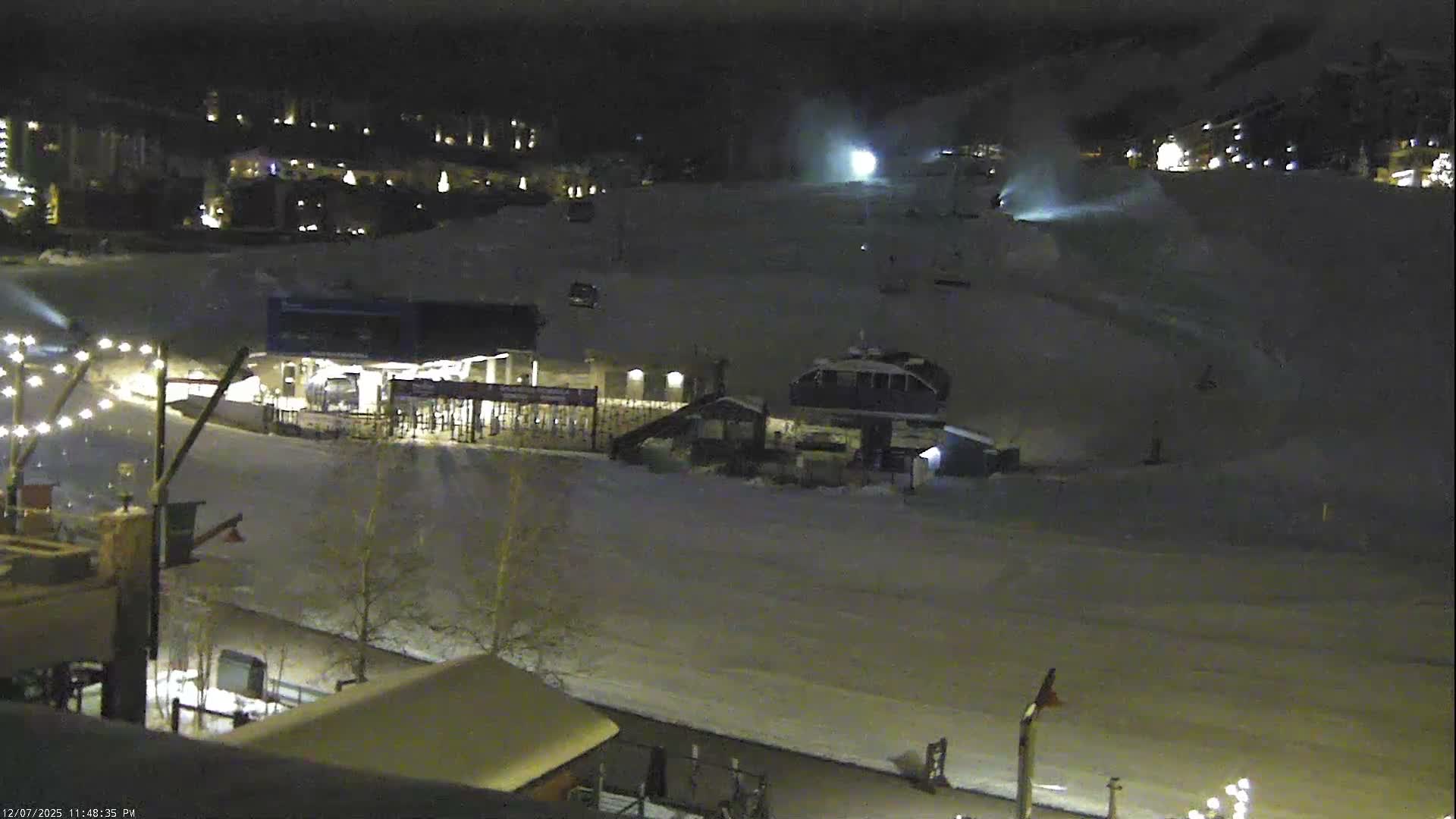 Steamboat Resort Christie Peak Express & Wild Blue Gondola Ropeway & Ski Slopes Live Cam - Steamboat Springs, Routt County, Colorado, USA