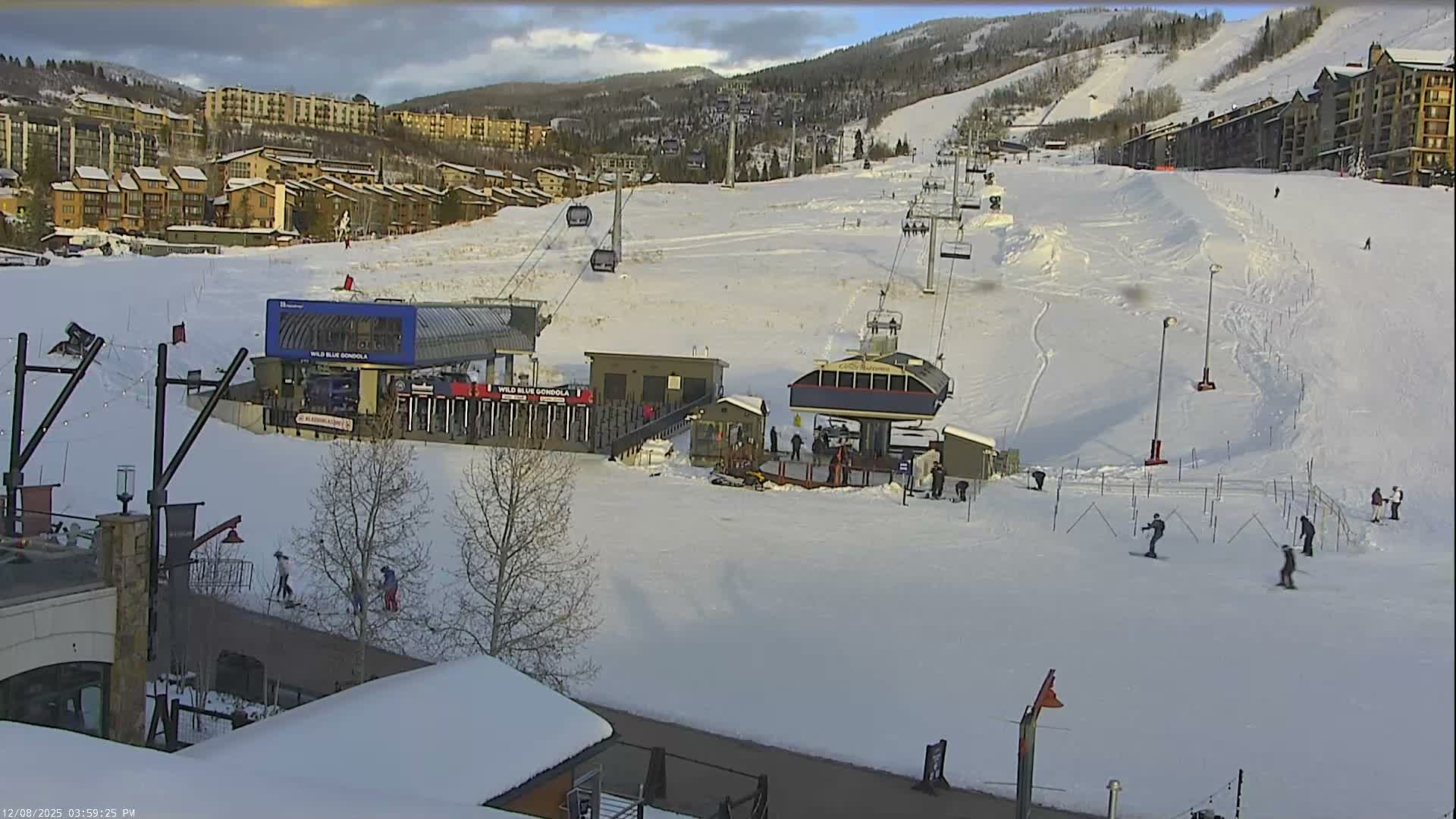 Steamboat Resort Christie Peak Express & Wild Blue Gondola Ropeway & Ski Slopes Live Cam - Steamboat Springs, Routt County, Colorado, USA