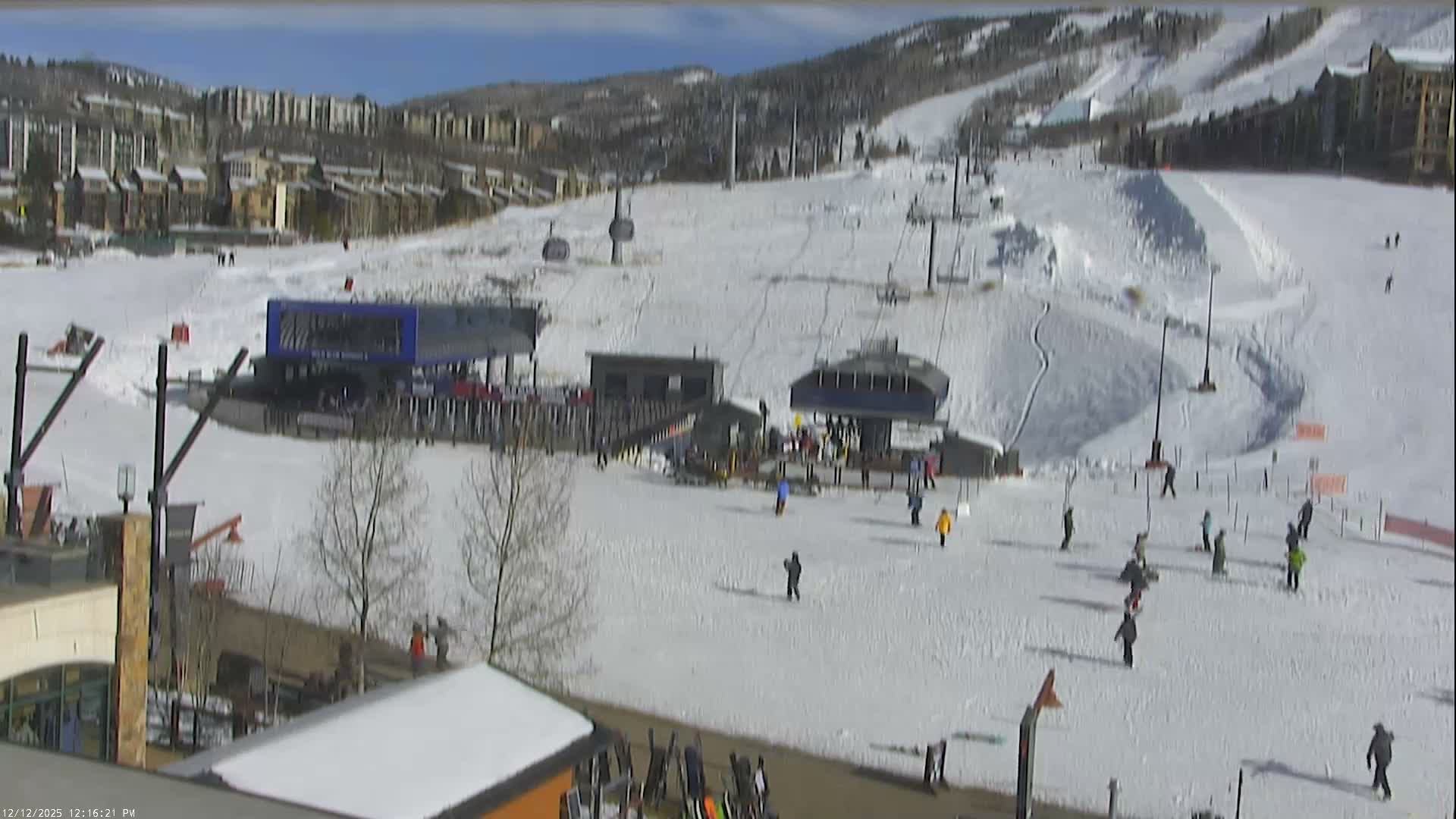 Steamboat Resort Christie Peak Express & Wild Blue Gondola Ropeway & Ski Slopes Live Cam - Steamboat Springs, Routt County, Colorado, USA