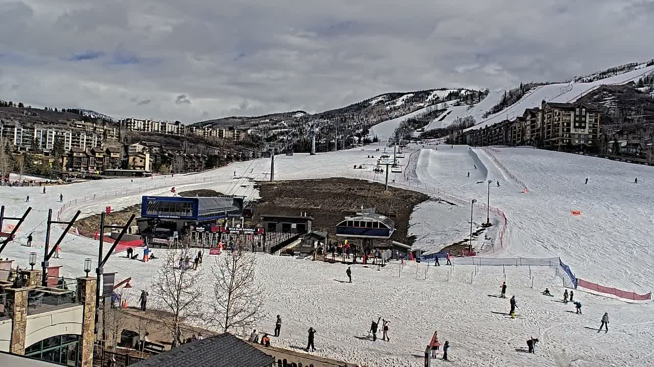 Steamboat Resort Christie Peak Express & Wild Blue Gondola Ropeway & Ski Slopes Live Cam - Steamboat Springs, Routt County, Colorado, USA