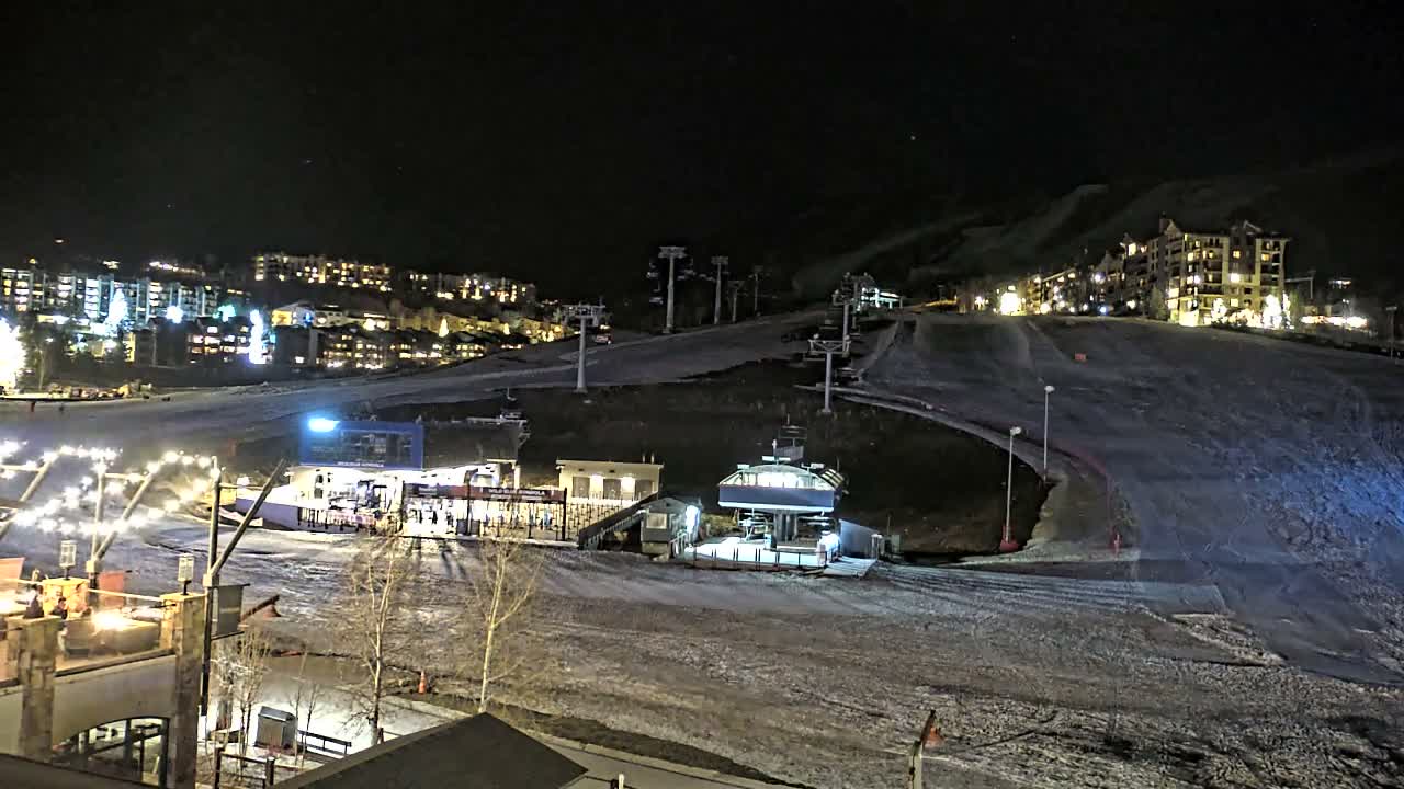 Steamboat Resort Christie Peak Express & Wild Blue Gondola Ropeway & Ski Slopes Live Cam - Steamboat Springs, Routt County, Colorado, USA