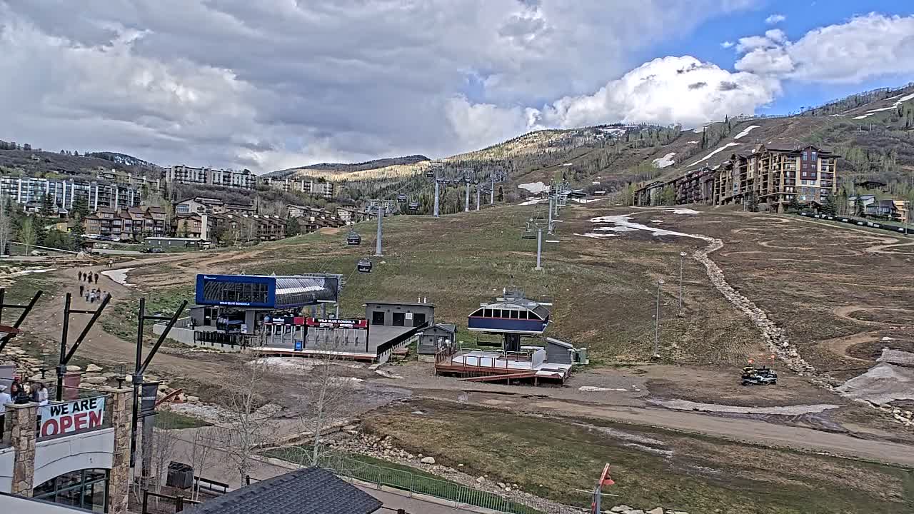Steamboat Resort Christie Peak Express & Wild Blue Gondola Ropeway & Ski Slopes Live Cam - Steamboat Springs, Routt County, Colorado, USA