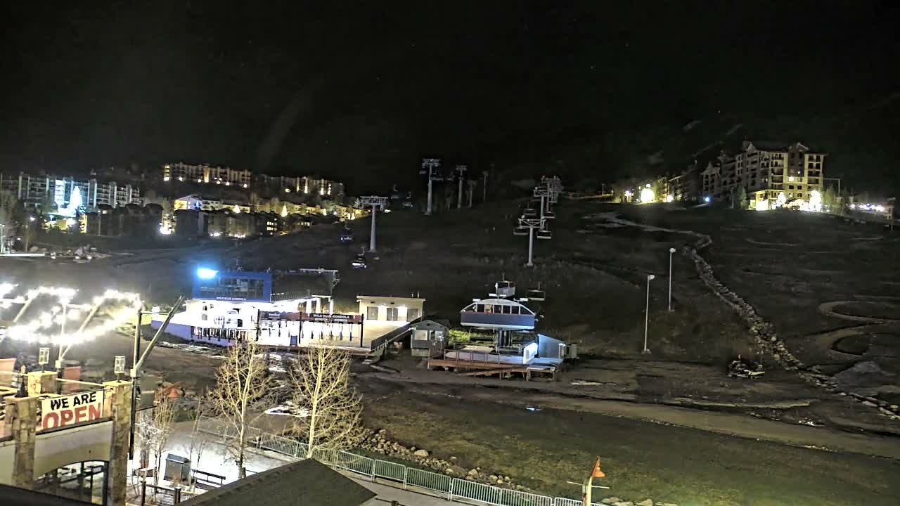 Steamboat Resort Christie Peak Express & Wild Blue Gondola Ropeway & Ski Slopes Live Cam - Steamboat Springs, Routt County, Colorado, USA