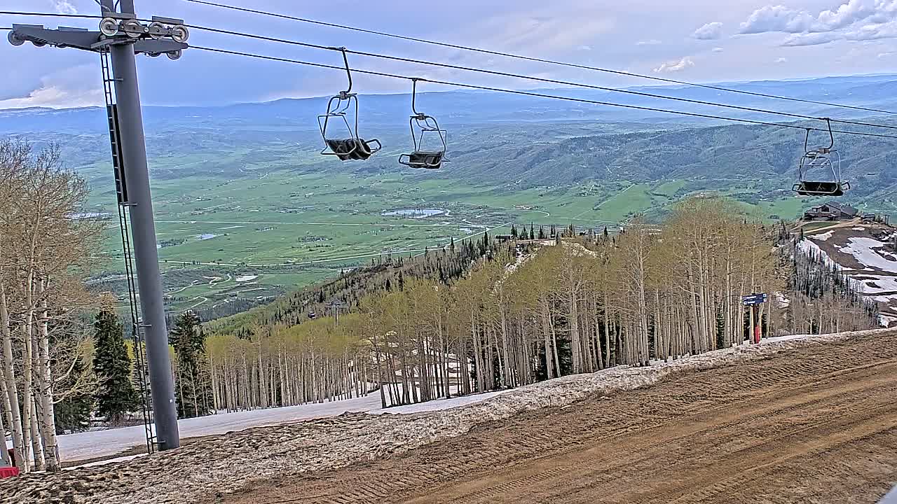 Steamboat Springs Buffalo Mountain Foothills from Four Points Lodge Live Cam - Steamboat Springs, Routt County, Colorado, USA