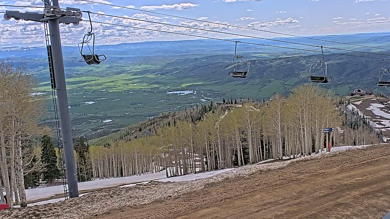 Steamboat Springs Buffalo Mountain Foothills from Four Points Lodge Live Cam - Steamboat Springs, Routt County, Colorado, USA