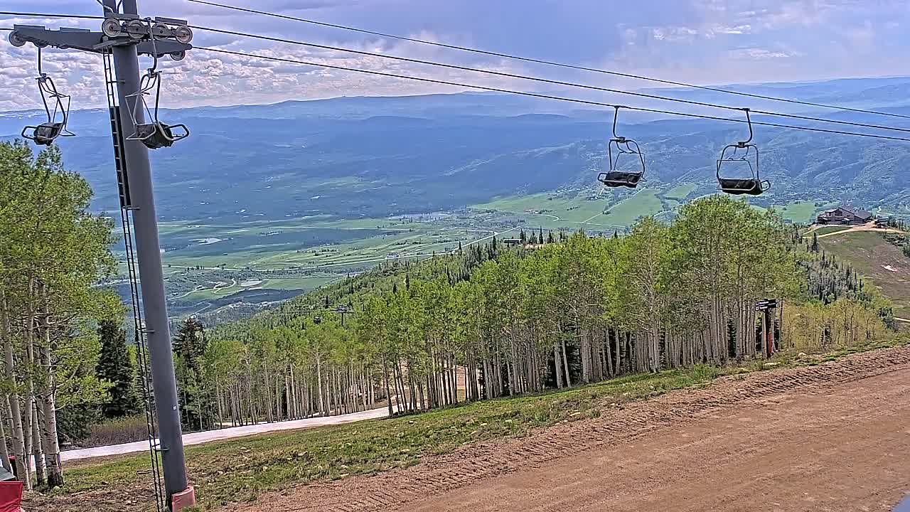 Steamboat Springs Buffalo Mountain Foothills from Four Points Lodge Live Cam - Steamboat Springs, Routt County, Colorado, USA