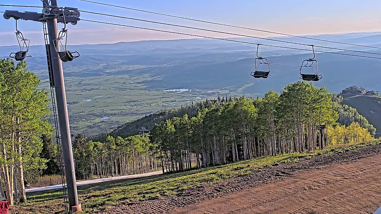 Steamboat Springs Buffalo Mountain Foothills from Four Points Lodge Live Cam - Steamboat Springs, Routt County, Colorado, USA
