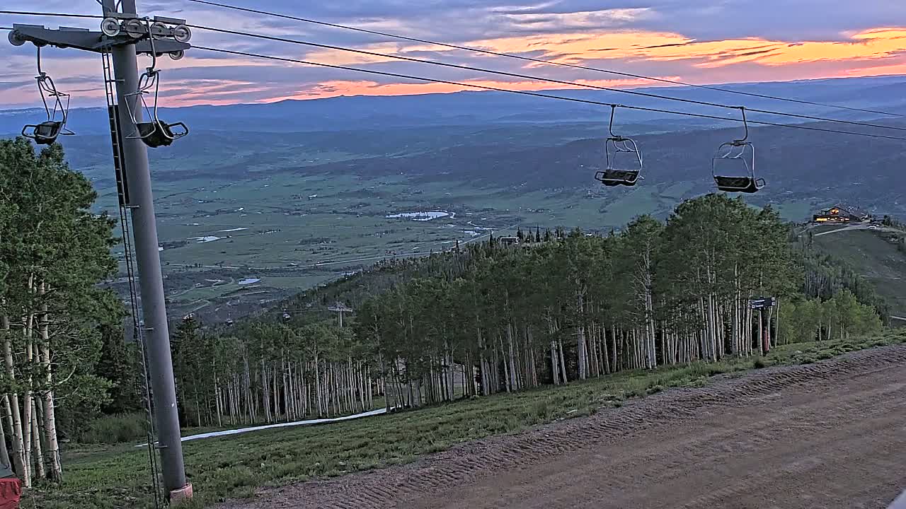Steamboat Springs Buffalo Mountain Foothills from Four Points Lodge Live Cam - Steamboat Springs, Routt County, Colorado, USA