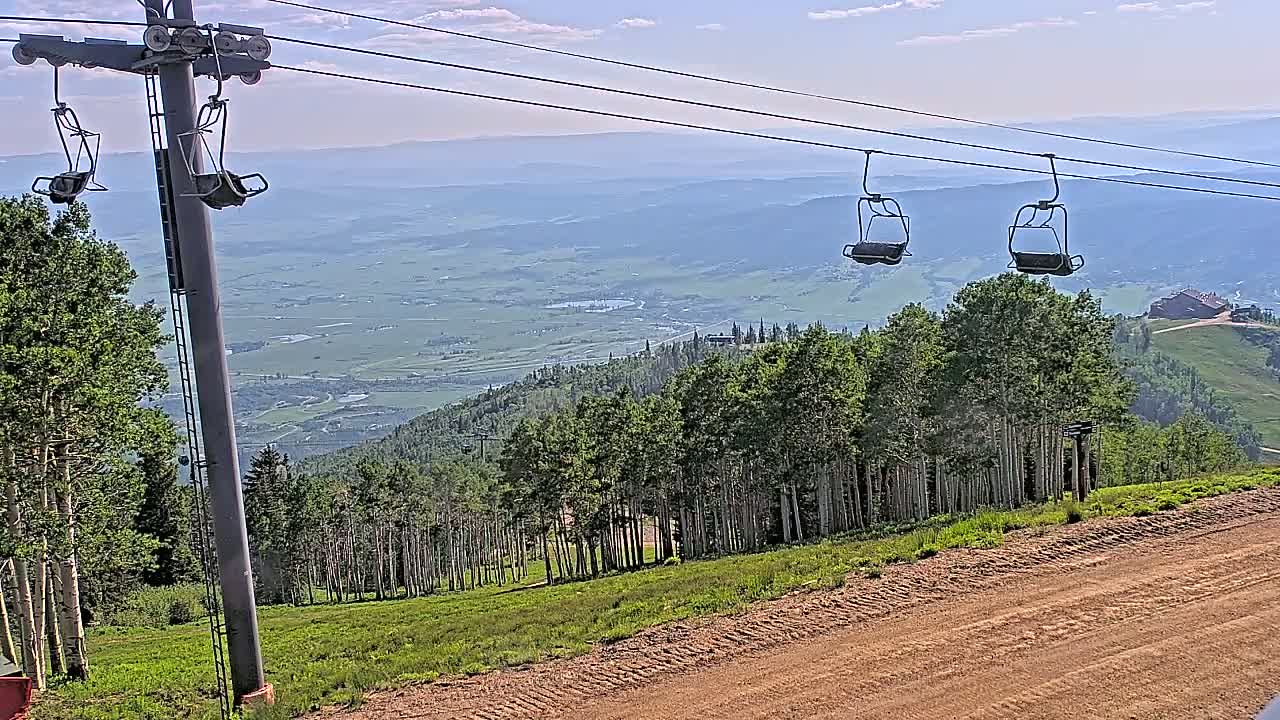 Steamboat Springs Buffalo Mountain Foothills from Four Points Lodge Live Cam - Steamboat Springs, Routt County, Colorado, USA