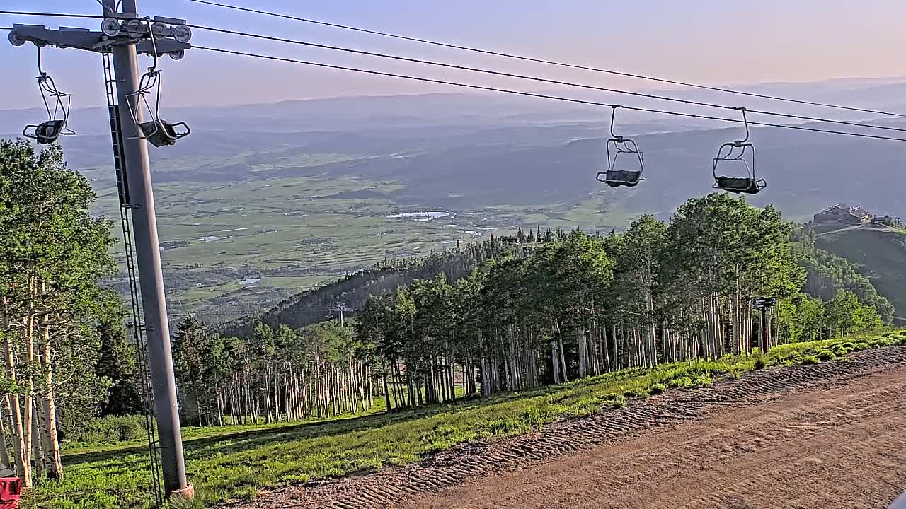 Steamboat Springs Buffalo Mountain Foothills from Four Points Lodge Live Cam - Steamboat Springs, Routt County, Colorado, USA