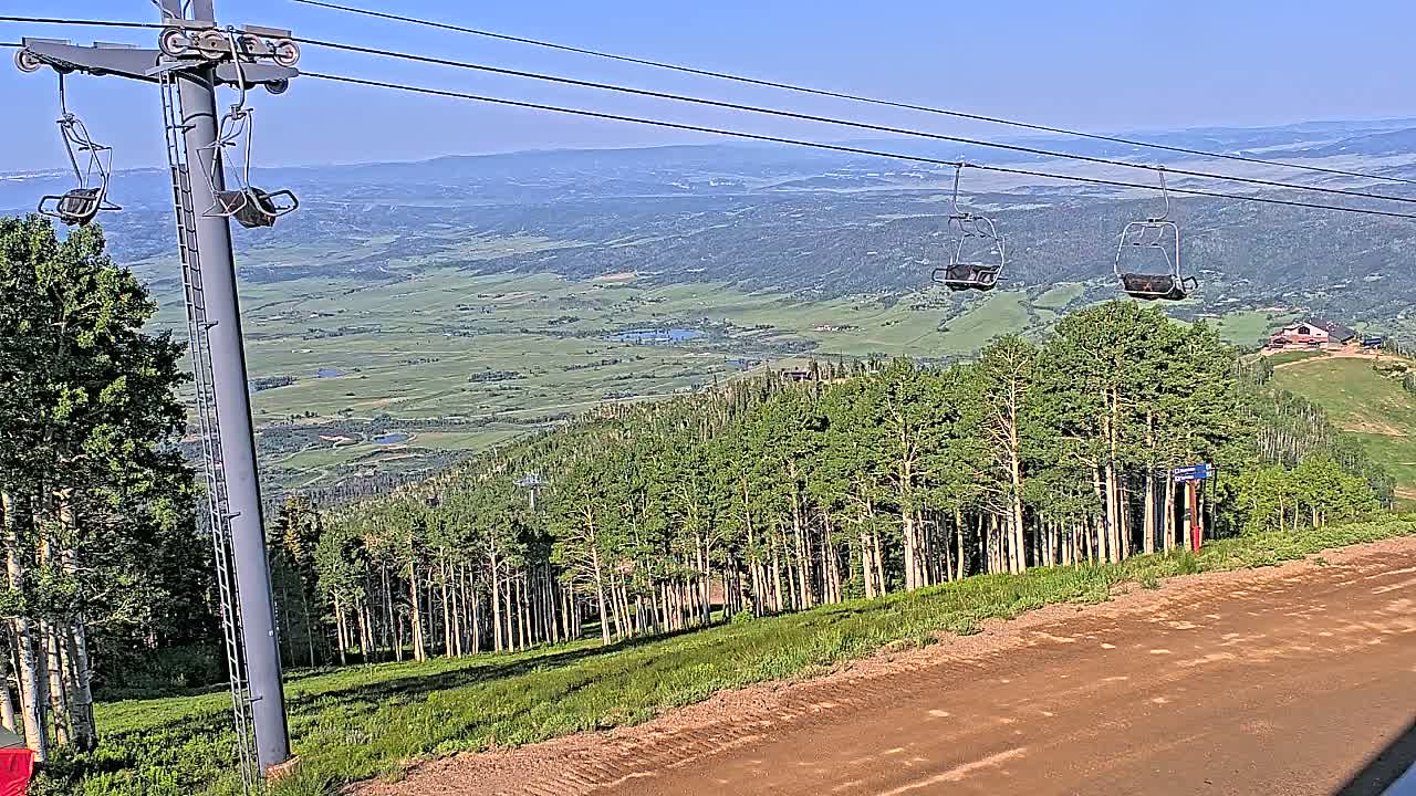 Steamboat Springs Buffalo Mountain Foothills from Four Points Lodge Live Cam - Steamboat Springs, Routt County, Colorado, USA