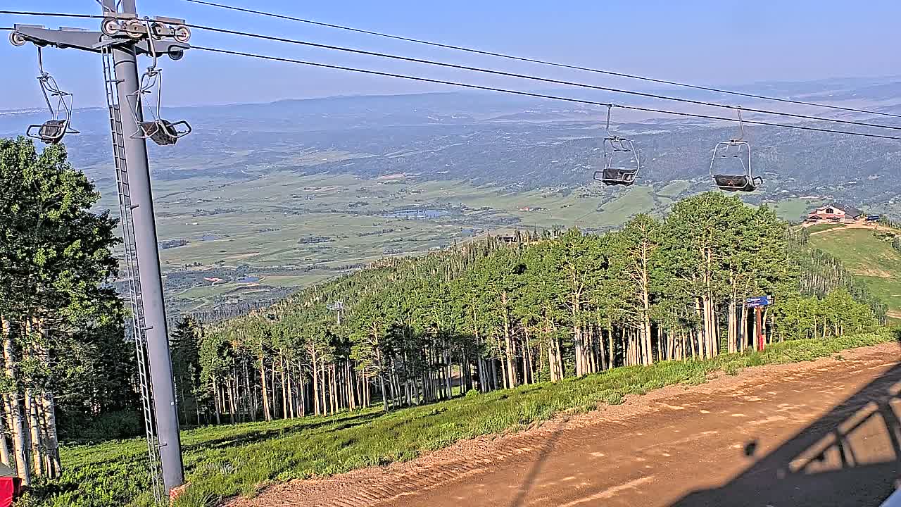 Steamboat Springs Buffalo Mountain Foothills from Four Points Lodge Live Cam - Steamboat Springs, Routt County, Colorado, USA