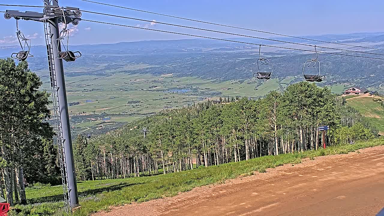 Steamboat Springs Buffalo Mountain Foothills from Four Points Lodge Live Cam - Steamboat Springs, Routt County, Colorado, USA