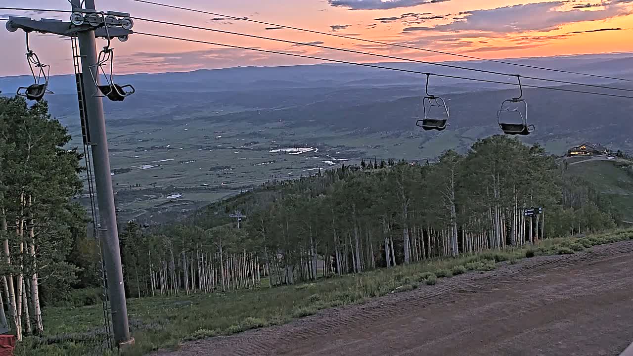 Steamboat Springs Buffalo Mountain Foothills from Four Points Lodge Live Cam - Steamboat Springs, Routt County, Colorado, USA