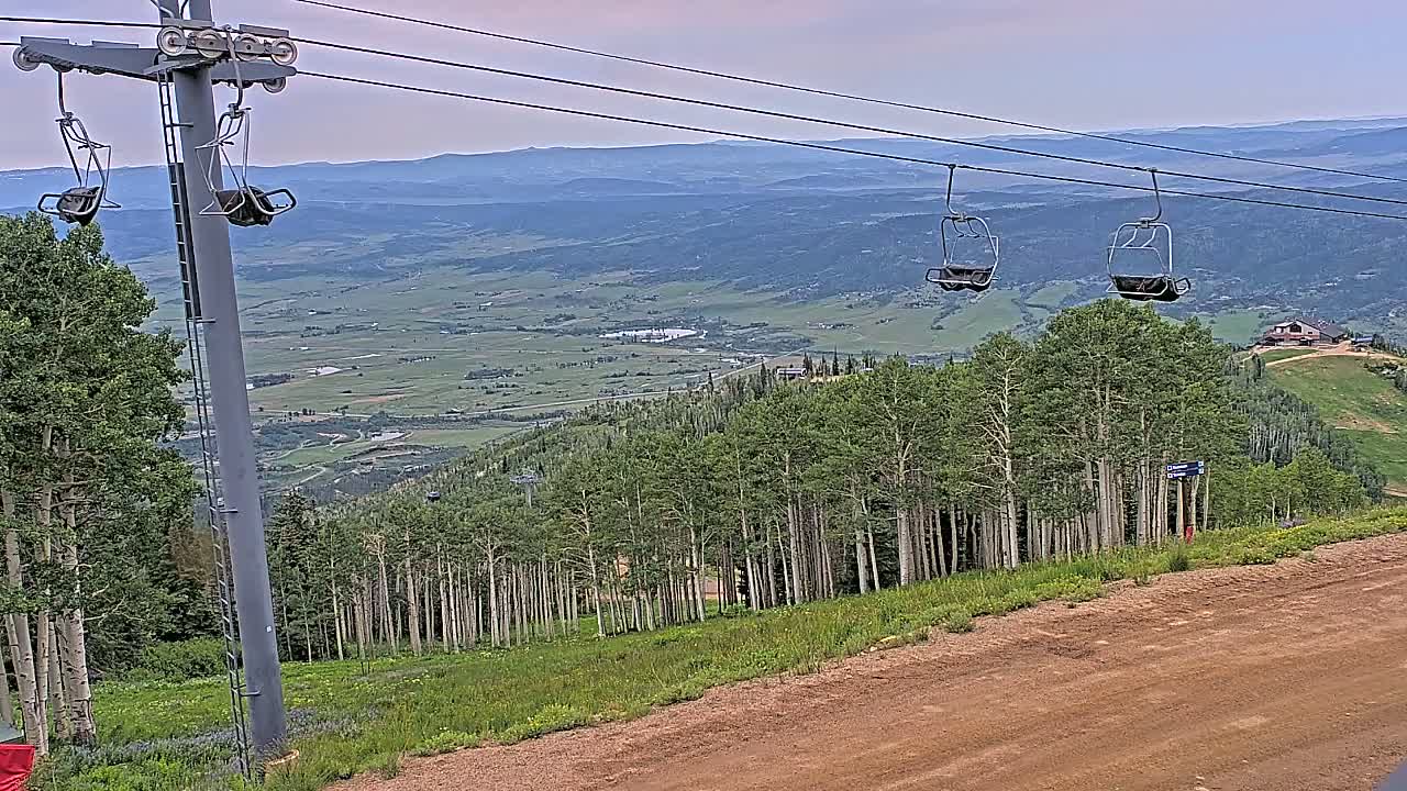 Steamboat Springs Buffalo Mountain Foothills from Four Points Lodge Live Cam - Steamboat Springs, Routt County, Colorado, USA