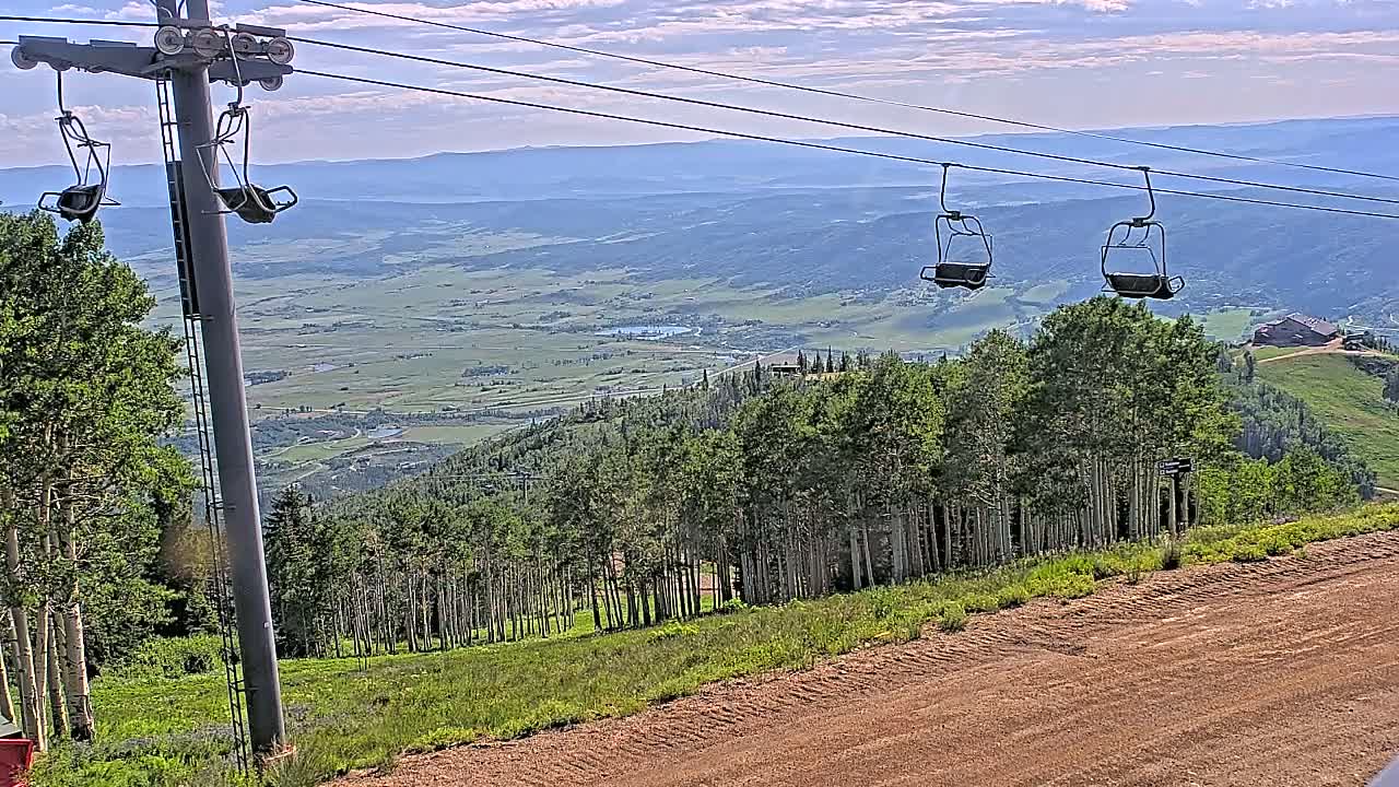 Steamboat Springs Buffalo Mountain Foothills from Four Points Lodge Live Cam - Steamboat Springs, Routt County, Colorado, USA