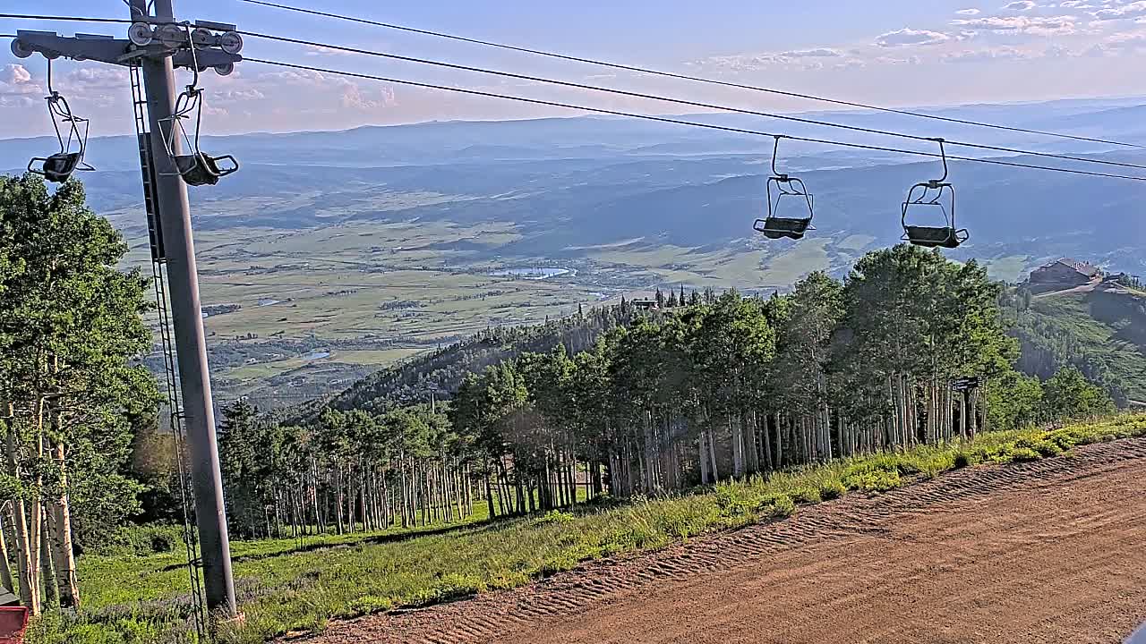 Steamboat Springs Buffalo Mountain Foothills from Four Points Lodge Live Cam - Steamboat Springs, Routt County, Colorado, USA