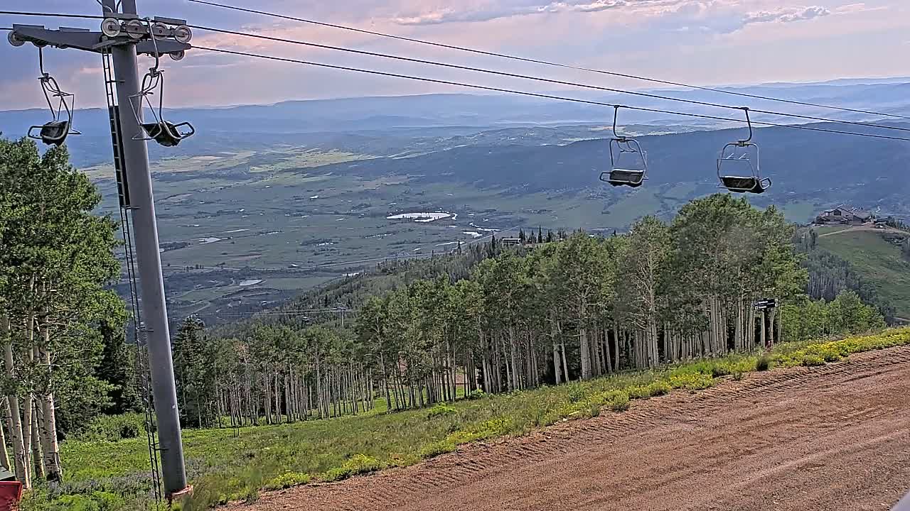 Steamboat Springs Buffalo Mountain Foothills from Four Points Lodge Live Cam - Steamboat Springs, Routt County, Colorado, USA