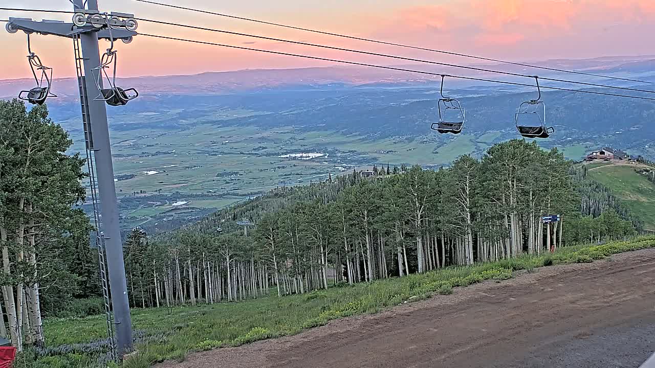 Steamboat Springs Buffalo Mountain Foothills from Four Points Lodge Live Cam - Steamboat Springs, Routt County, Colorado, USA