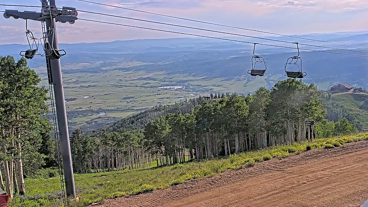 Steamboat Springs Buffalo Mountain Foothills from Four Points Lodge Live Cam - Steamboat Springs, Routt County, Colorado, USA