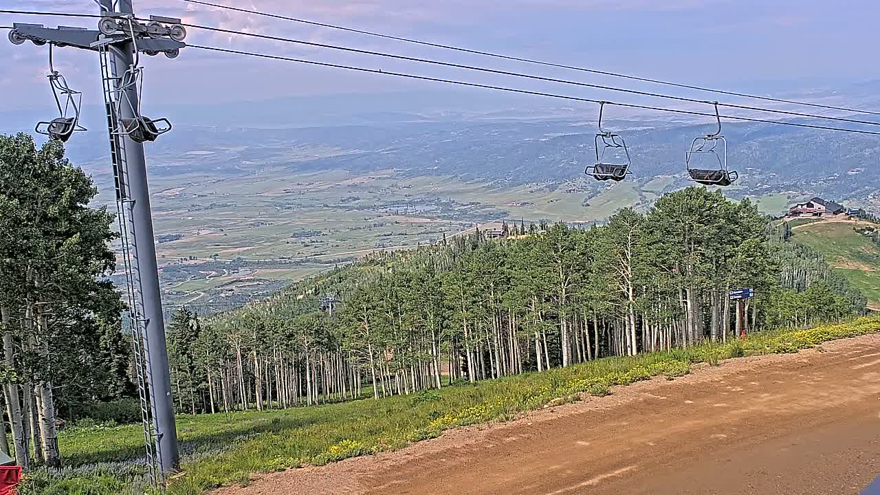 Steamboat Springs Buffalo Mountain Foothills from Four Points Lodge Live Cam - Steamboat Springs, Routt County, Colorado, USA