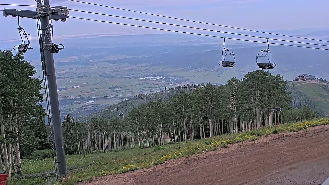 Steamboat Springs Buffalo Mountain Foothills from Four Points Lodge Live Cam - Steamboat Springs, Routt County, Colorado, USA