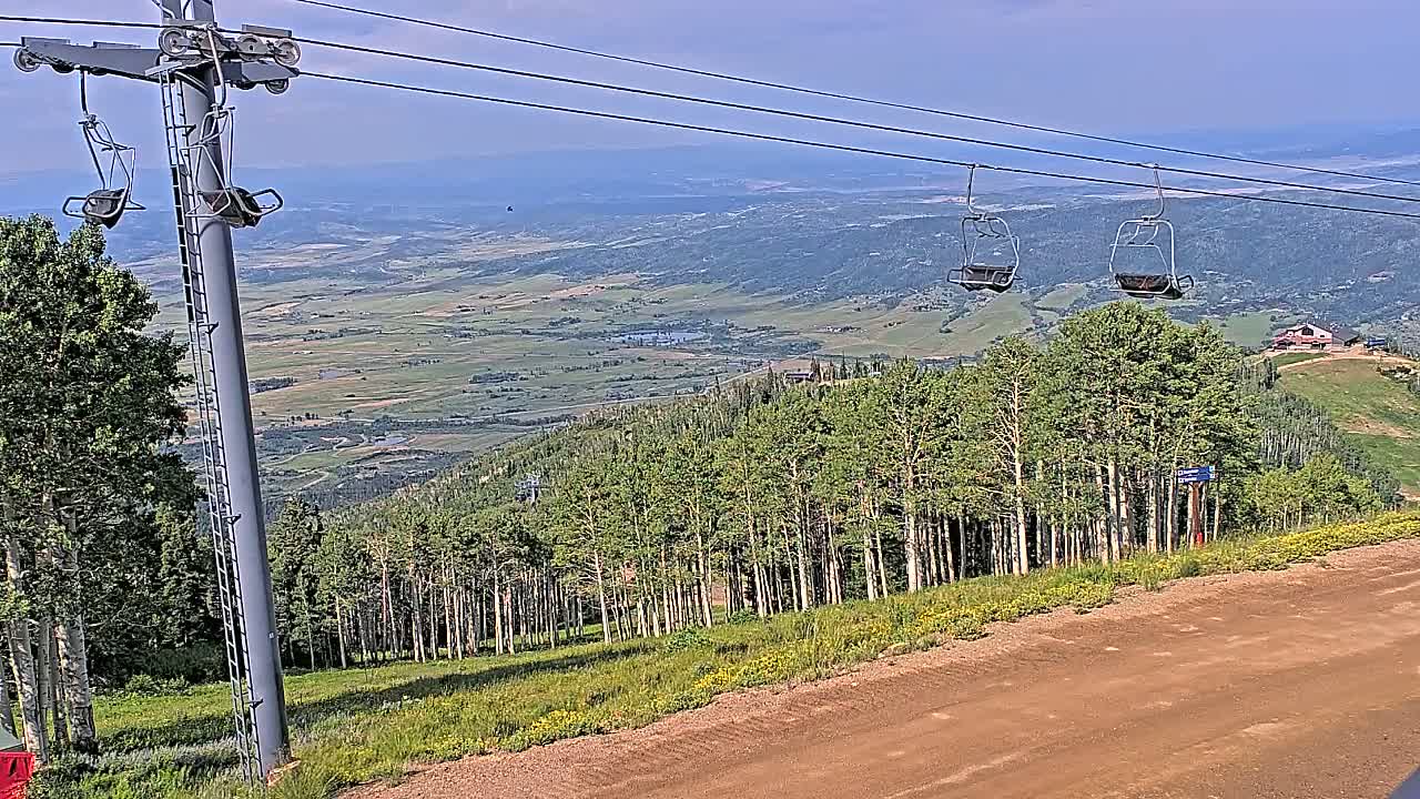 Steamboat Springs Buffalo Mountain Foothills from Four Points Lodge Live Cam - Steamboat Springs, Routt County, Colorado, USA