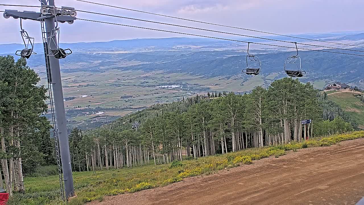 Steamboat Springs Buffalo Mountain Foothills from Four Points Lodge Live Cam - Steamboat Springs, Routt County, Colorado, USA