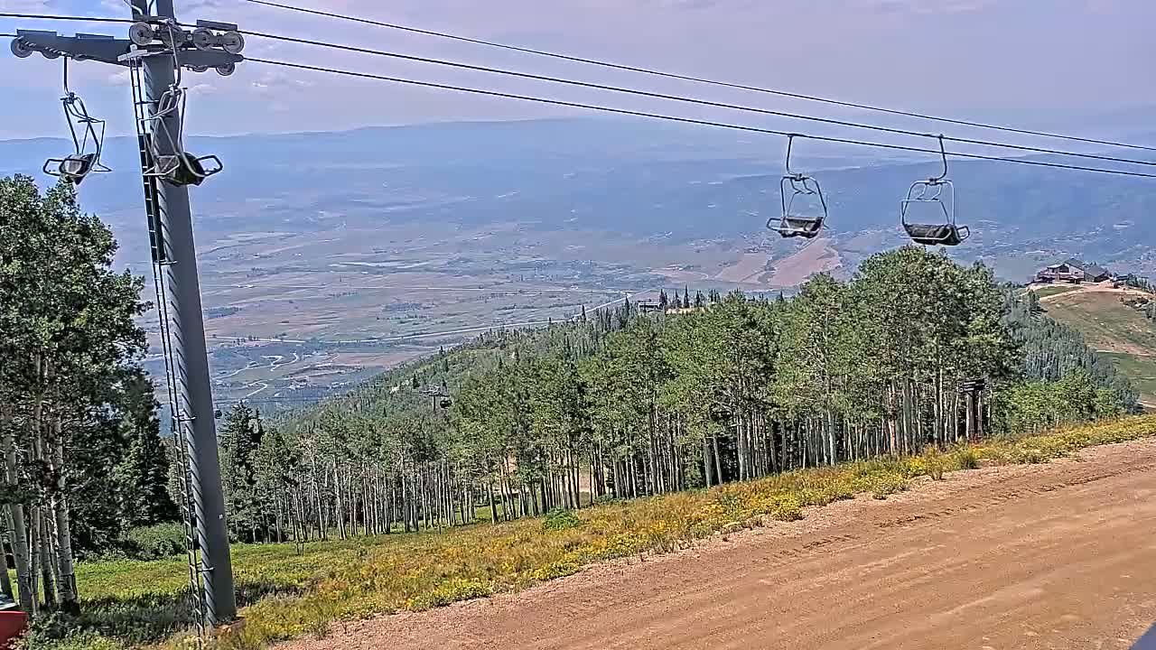 Steamboat Springs Buffalo Mountain Foothills from Four Points Lodge Live Cam - Steamboat Springs, Routt County, Colorado, USA