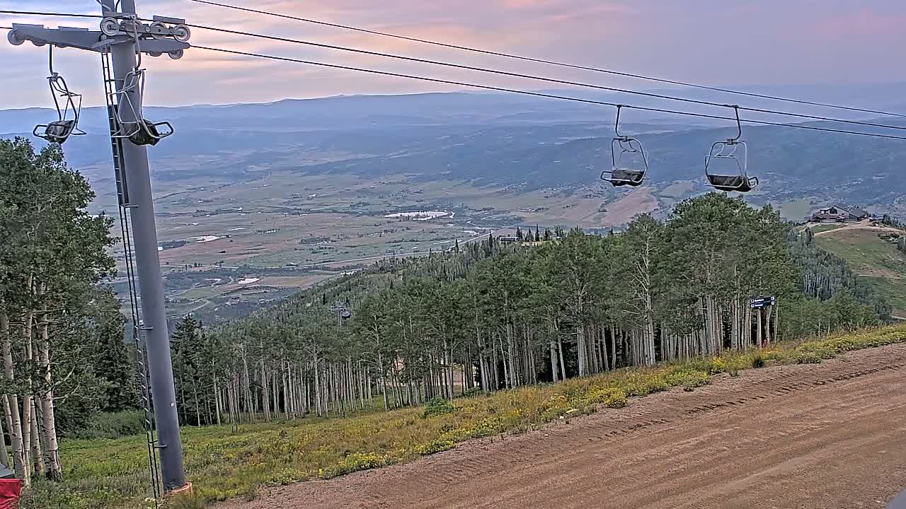 Steamboat Springs Buffalo Mountain Foothills from Four Points Lodge Live Cam - Steamboat Springs, Routt County, Colorado, USA