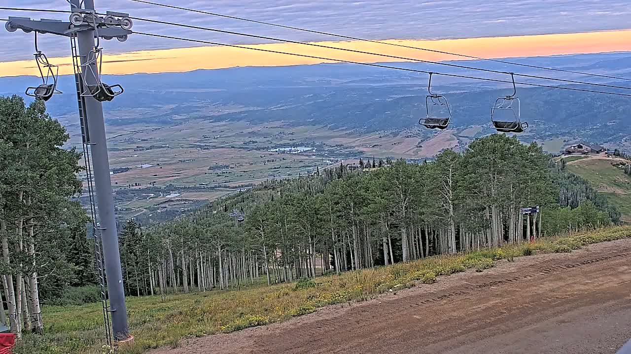 Steamboat Springs Buffalo Mountain Foothills from Four Points Lodge Live Cam - Steamboat Springs, Routt County, Colorado, USA