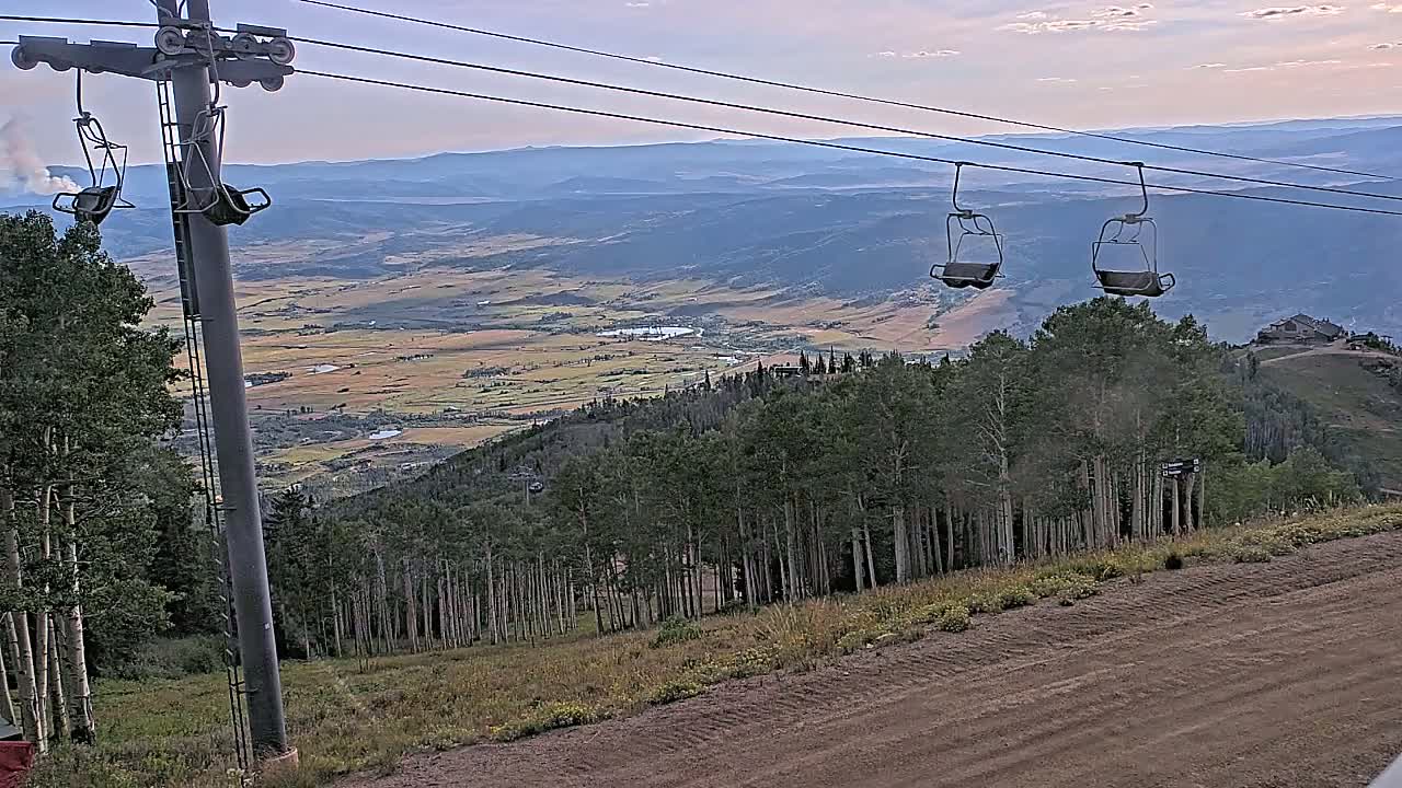 Steamboat Springs Buffalo Mountain Foothills from Four Points Lodge Live Cam - Steamboat Springs, Routt County, Colorado, USA
