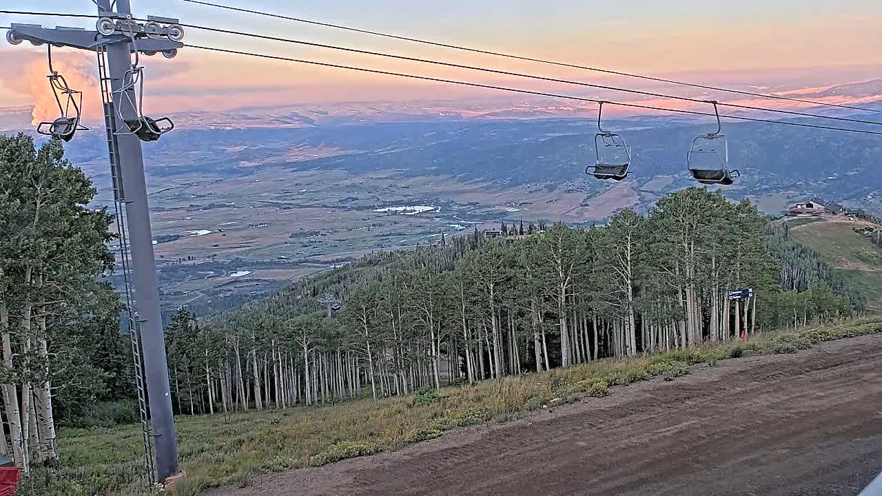 Steamboat Springs Buffalo Mountain Foothills from Four Points Lodge Live Cam - Steamboat Springs, Routt County, Colorado, USA