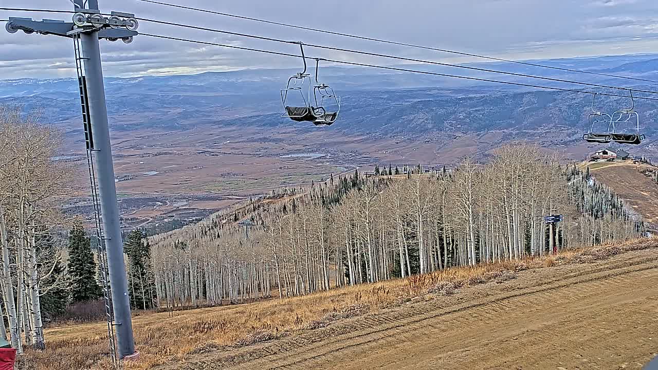 Steamboat Springs Buffalo Mountain Foothills from Four Points Lodge Live Cam - Steamboat Springs, Routt County, Colorado, USA