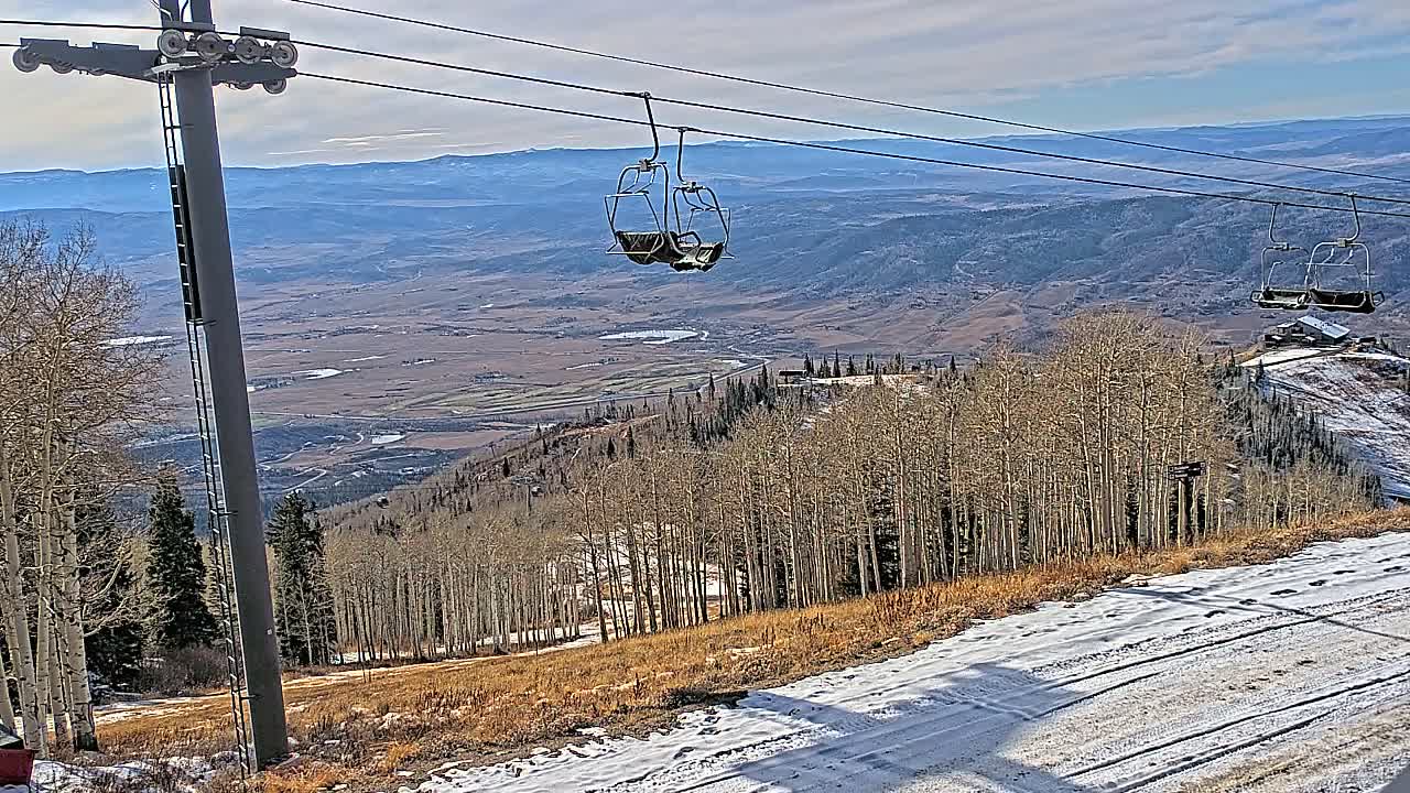 Steamboat Springs Buffalo Mountain Foothills from Four Points Lodge Live Cam - Steamboat Springs, Routt County, Colorado, USA